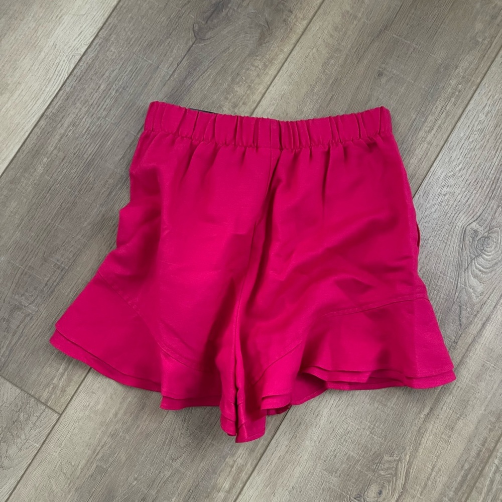 Express hot pink high waisted shorts nwt size xxs. - Picture 2 of 3